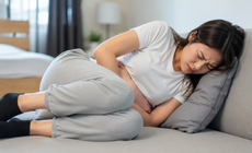 Đau bụng kinh dữ dội coi chừng bị lạc nội mạc tử cung