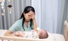 4 dấu hiệu nhận diện trầm cảm sau sinh
