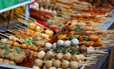 Những món ăn bán cổng trường phụ huynh cần lưu ý