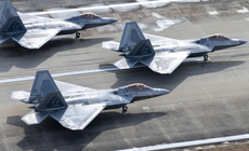 Mỹ dàn phi đội F-22 lớn nhất ở Bắc Cực để đối phó Nga