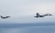 Tiêm kích Rafale Pháp và Su-30SM2 Nga 'so găng' trên bầu trời Baltic