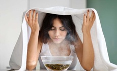 5 tác dụng của việc xông hơi ngải cứu cho da mặt