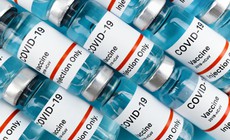 FDA ngăn các nhà khoa học công bố tính an toàn của vaccine Covid-19