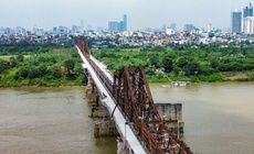 Sau hơn 30 ngày thi công, diện mạo cầu Long Biên hiện ra sao?
