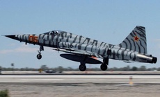 Vì sao Hải quân Mỹ buộc phải cho loạt tiêm kích F-5 Tiger II 'về hưu'?