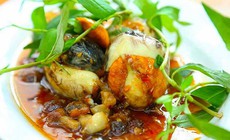 Những thực phẩm nên và không nên ăn cùng trứng vịt lộn