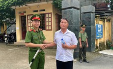 Bí thư Chi bộ 36 tuổi dự thi tốt nghiệp THPT cùng học sinh ở Lào Cai