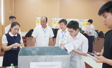 Huế bố trí điểm giữ điện thoại cho thí sinh, 100% học sinh lớp 12 dự thi môn Ngữ văn