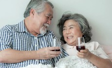 'Chuyện ấy' ở người cao tuổi: Sau tuổi 70 có còn hoạt động tình dục không?