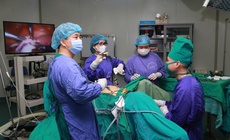 Từ ca bệnh cụ bà U80 đến người mẹ trẻ gen Z, chuyên gia cảnh báo: Ung thư cổ tử cung không loại trừ ai!