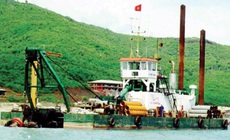 Ủy ban Chứng khoán Nhà nước xử phạt Công ty Cổ phần Tàu Cuốc