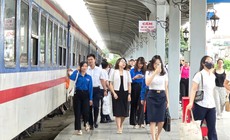 Vận hành đôi tàu chuyên dụng đưa đón y bác sĩ làm việc tại Bệnh viện Bạch Mai cơ sở 2