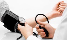 Hít thở sâu mỗi ngày 10 phút có lợi gì cho người trung niên và cao tuổi?