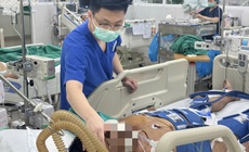 10 phút ép tim liên tục cứu thợ hàn bị điện giật