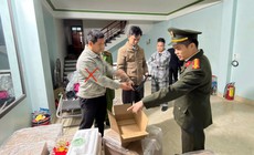 Triệt phá đường dây mua bán vũ khí quân dụng ngụy trang mặt hàng 'súng thông bồn cầu'