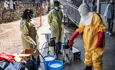 Dịch Ebola: Tăng cường chống tin giả về dịch bệnh