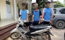 Hà Nội: Bắt nhóm thiếu niên chém người đi đường nếu thấy 'bướng'