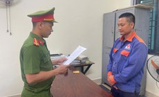 Sập cần bơm bê tông khiến công nhân tử vong, tài xế bị khởi tố