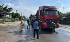 Tạm giữ tài xế xe đầu kéo gây tai nạn khiến 2 người thương vong