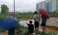 Mưa dông ở miền Bắc còn diễn biến phức tạp
