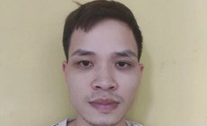 Kiểm tra hành chính, phát hiện Nguyễn Ngọc Lễ cá độ bóng đá qua điện thoại 