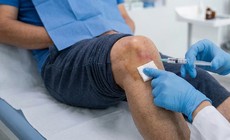 Suy tuyến thượng thận cấp do thuốc: Cấp cứu nội tiết đe dọa tính mạng