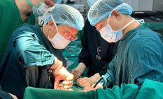 Kích hoạt báo động đỏ cứu sống thanh niên nguy kịch sau tai nạn giao thông