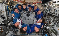 Phi hành đoàn vũ trụ Nga-Mỹ trở về Trái Đất sau hơn 8 tháng trên ISS