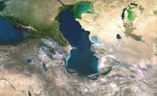 Chiến sự Iran và Ukraine đang giao nhau tại hồ nước lớn nhất thế giới