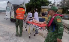 Biên phòng Cát Hải phối hợp đưa bệnh nhi xuất huyết tiêu hoá đi cấp cứu 

