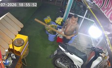 Gã đàn ông ở Đồng Tháp đánh vợ cũ, đập phá tiệm hoa làm một người bị thương