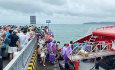 Biển Đông ảnh hưởng mạnh bởi siêu bão Ba Vì, cảnh báo an toàn trên các vùng biển trong những ngày tới