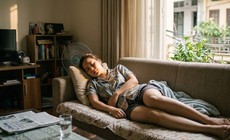 Ngủ trưa có hỗ trợ giảm cân không?