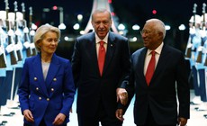 Nhiều lãnh đạo NATO không thể mang món quà của Tổng thống Erdogan về nước vì điều này