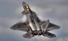 Cuộc đối đầu giữa hệ thống S-400 Nga với tiêm kích F-22 và F-35 Mỹ vẫn chưa có lời giải