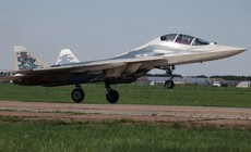 Tiêm kích Su-57 hai chỗ ngồi mở ra vai trò 'chưa từng có' trên chiến trường