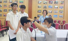 Cầu Giấy khám sức khỏe toàn diện miễn phí cho gần 3.000 học sinh