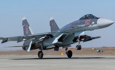 Tiêm kích Su-35 Nga đột nhập sâu vào Ukraine tìm điểm yếu phòng không