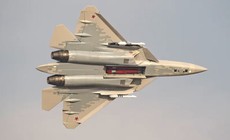 Hai tiêm kích Su-57 Nga phối hợp tập kích Ukraine