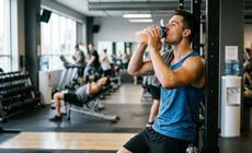 Thời điểm tốt nhất để uống chất điện giải giúp bù nước hiệu quả