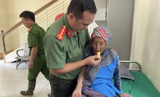 Manh mối từ 2 bó rau héo giúp tìm thấy cụ bà 81 tuổi mất tích
