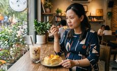 4 lý do phụ nữ mang thai nên hạn chế ăn đường bổ sung