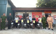 Xử phạt 5 thanh niên quay clip chạy xe dàn hàng ngang đăng TikTok