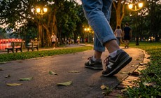 Thời điểm tốt nhất đi bộ sau bữa tối nhằm kiểm soát đường huyết