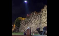 Thành phố ở Thổ Nhĩ Kỳ dùng UAV gắn loa giải tán người uống rượu ngoài trời