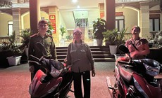 Hai người phụ nữ lấy nhầm xe máy của nhau mà không hề hay biết