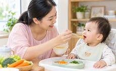 Cách phòng ngừa dị ứng thức ăn cho trẻ khi bắt đầu ăn dặm