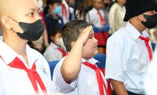 Hát cùng bệnh nhi, bác sĩ nhớ mùa khai giảng tuổi thơ