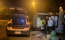 Bắt quả tang đối tượng vận chuyển, mua bán gần 300 bình ‘khí cười’