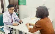 Nữ sinh 14 tuổi mắc rối loạn nh&#226;n c&#225;ch, tự huỷ hoại m&#236;nh bằng dao rọc giấy nhiều lần